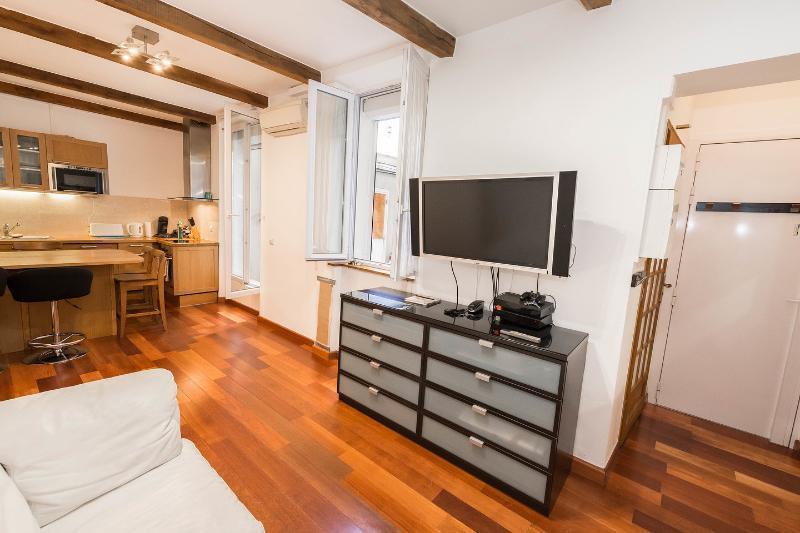Abbesses Montmartre Apartment Paris Room photo